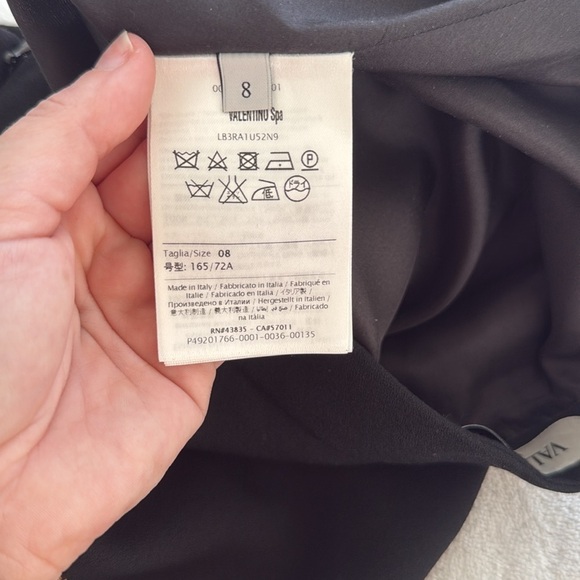 Valentino Classic Black A-line Wool and Silk Mini Skirt - Picture 6 of 8